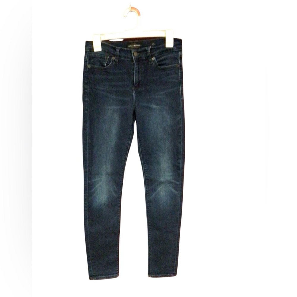 Lucky dark blue skinny jeans size 4/27